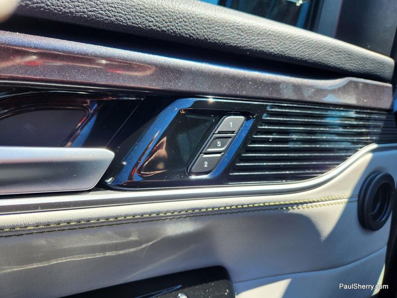 2024 Jeep Wagoneer Series I