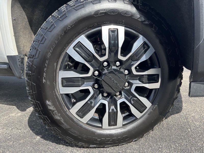 Used 2024 GMC Sierra 2500HD Denali Ultimate