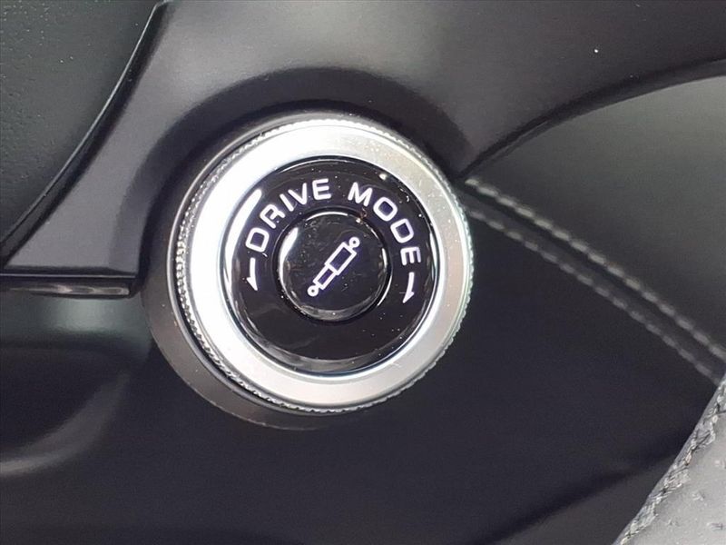 New 2026 Maserati Grecale ModenaImage 14