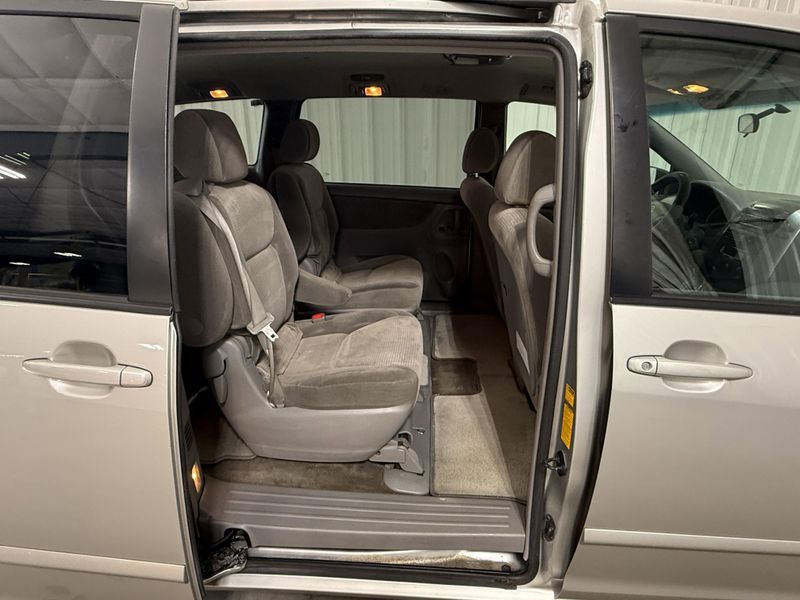 Used 2008 Toyota Sienna LEImage 11