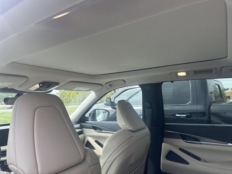 2023 INFINITI QX60 LuxeImage 19