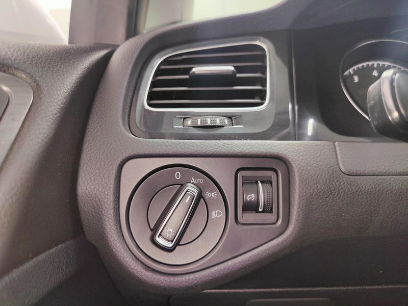 Used 2018 Volkswagen Golf SportWagen SImage 18