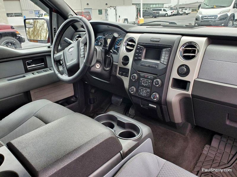 2013 Ford F-150 XLTImage 11