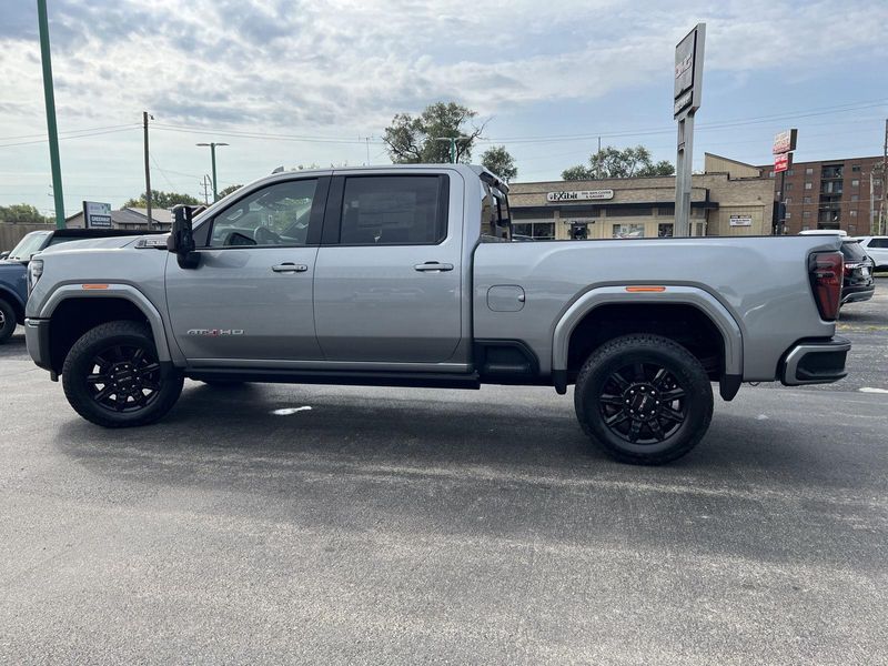 2026 Gmc Sierra HD AT4 photo 10