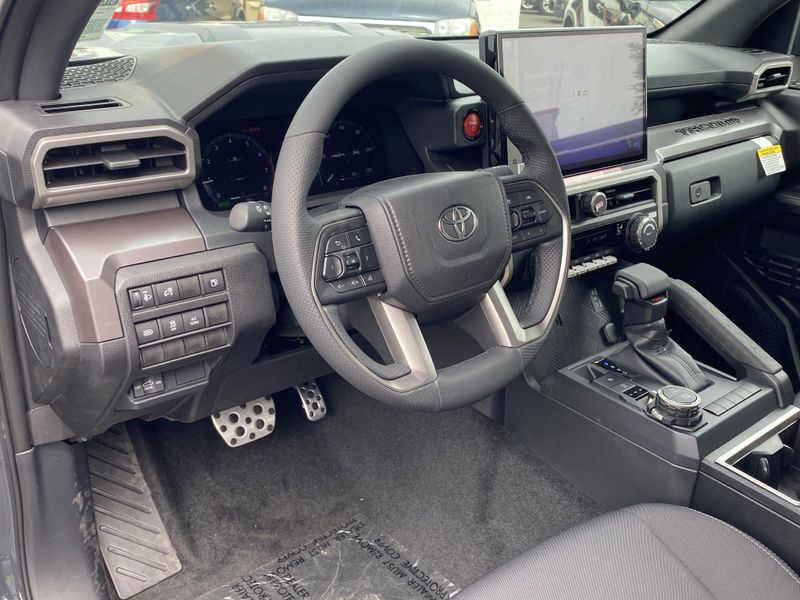 2025 Toyota Tacoma TRD Sport HybridImage 13