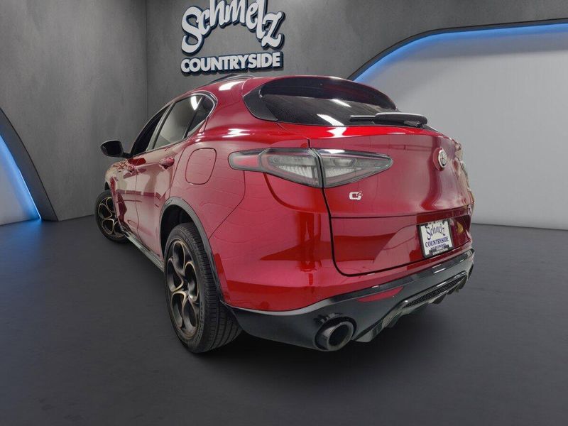 Used 2025 Alfa Romeo Stelvio Intensa AWD w/Sunroof/NavImage 17