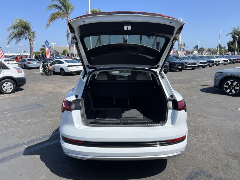 Used 2019 Audi e-tron Premium PlusImage 25