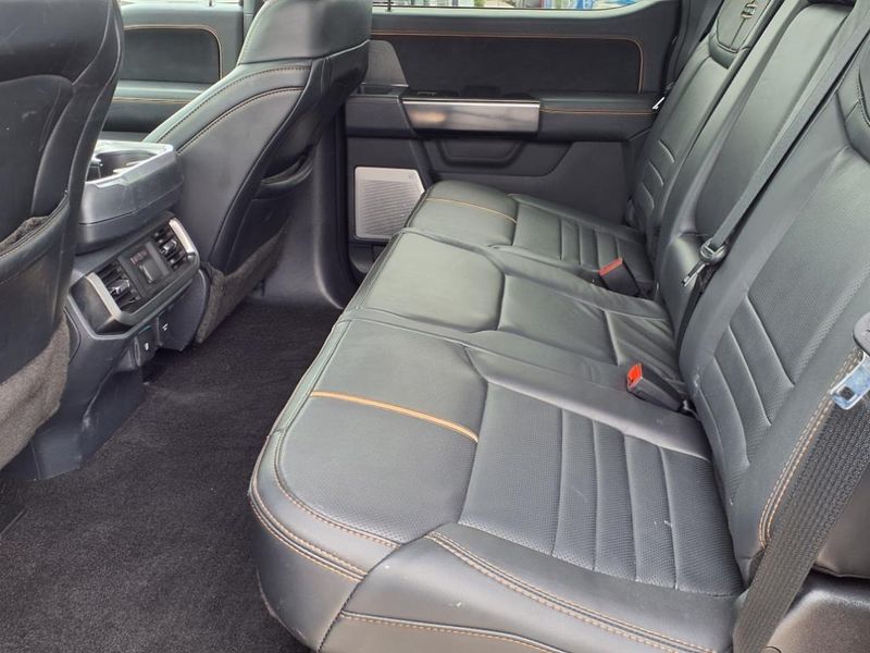 2022 Ford F-150 PlatinumImage 9