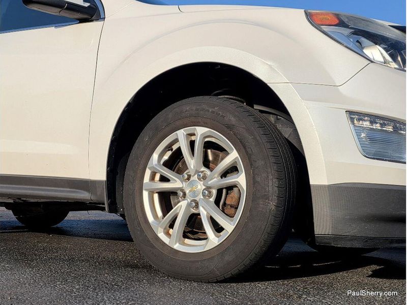 Used 2017 Chevrolet Equinox LT
