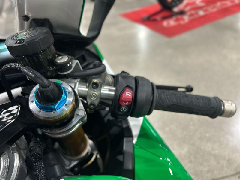 Used 2025 Ducati PANIGALE V4 TRICOLORE Image 15