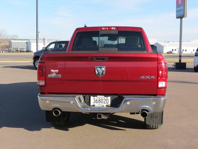 Used 2015 RAM 1500 Big Horn 4x4 4dr Crew Cab 5.5 ft. SB PickupImage 8