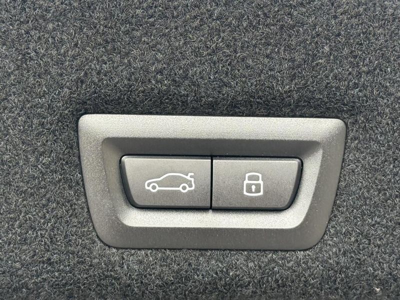 2025 BMW i7 eDrive50Image 16