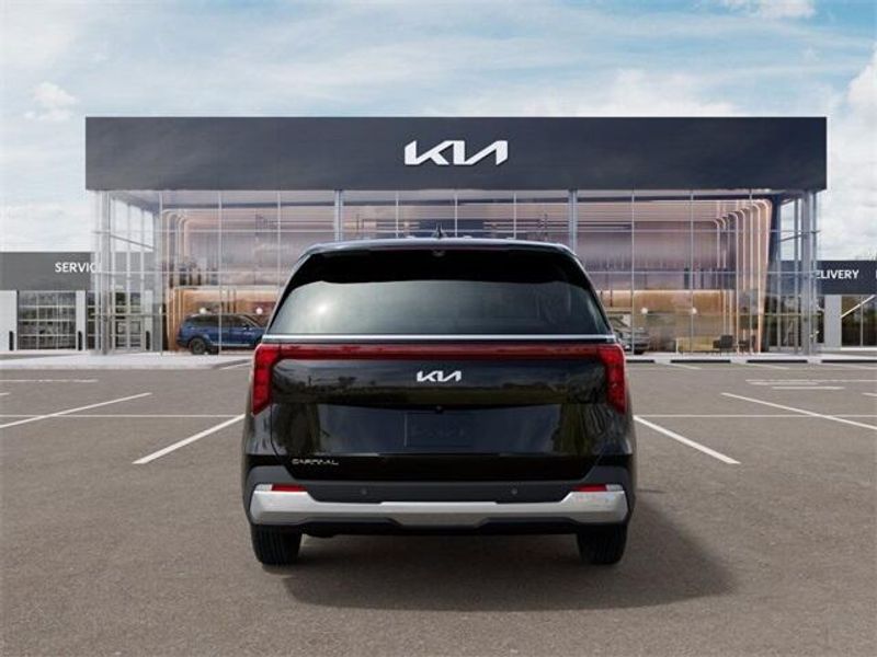 2025 Kia Carnival LXSImage 5