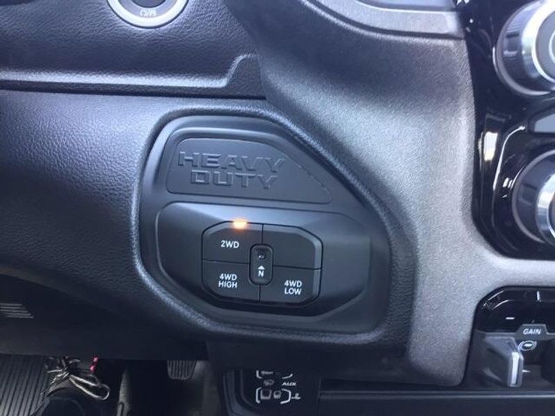 2025 RAM 2500 Tradesman Crew Cab 4x4 8