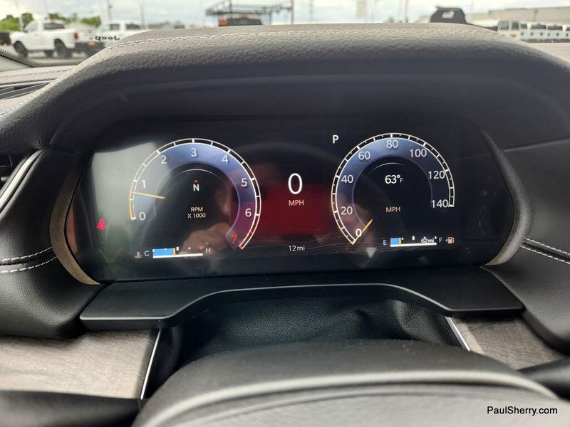 2025 Jeep Grand Cherokee L Limited 4x4Image 37
