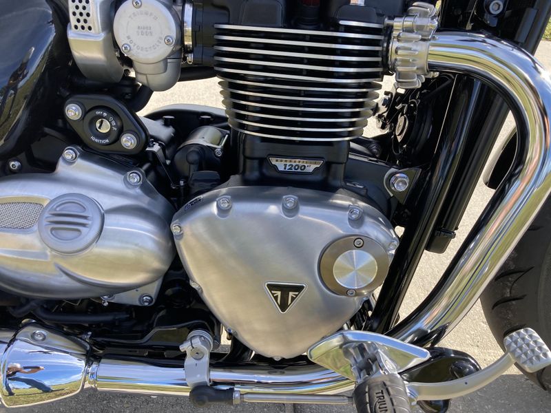 2025 Triumph Bonneville Speedmaster