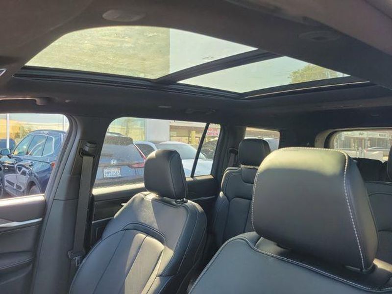 New 2026 Jeep Grand Cherokee L Limited Reserve 4x4