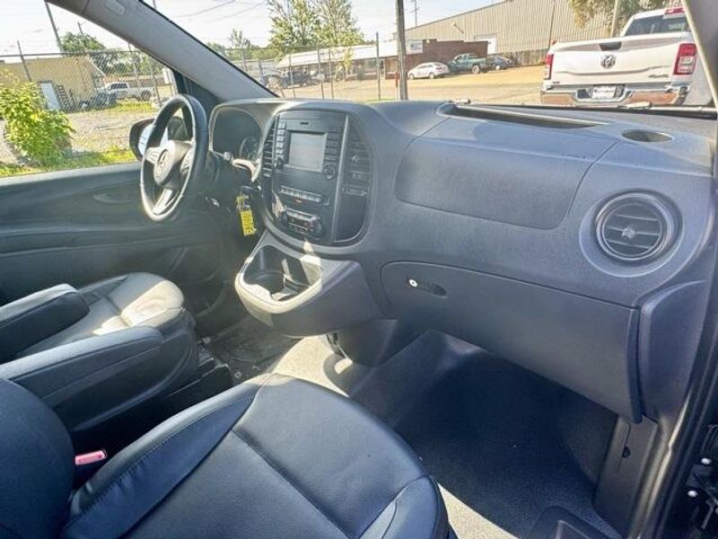 Used 2019 Mercedes-Benz Metris PassengerImage 16