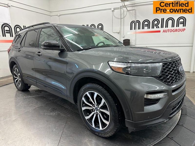 2020 Ford Explorer STImage 1