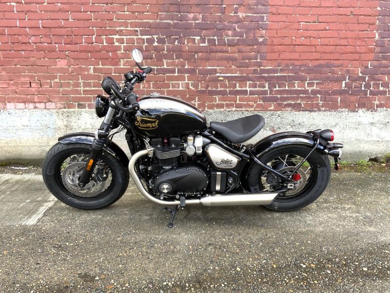 2025 Triumph Bonneville Bobber