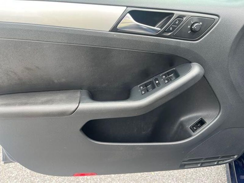 2011 Volkswagen Jetta SEL