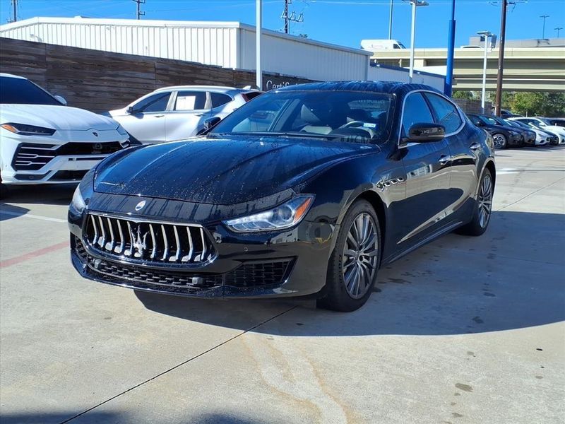 Used 2018 Maserati Ghibli Image 2