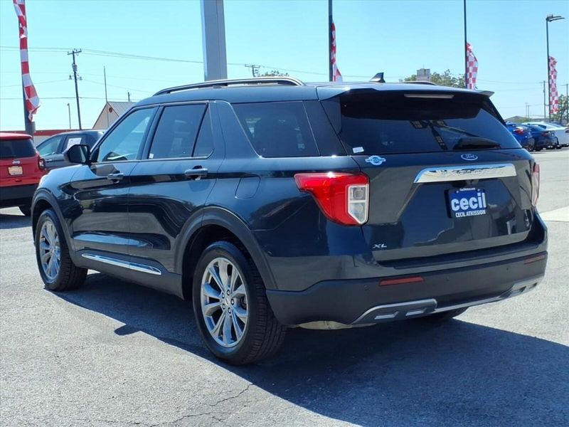 2022 Ford Explorer XLT photo 15