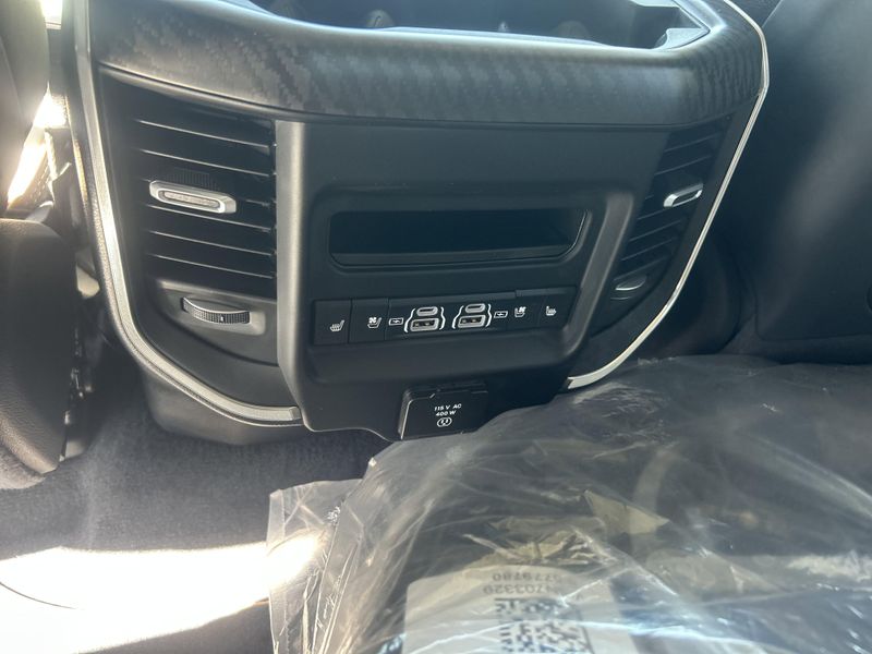 2025 RAM 1500 TungstenImage 17