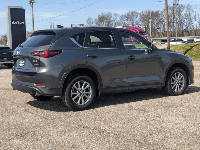 2023 Mazda CX-5 2.5 S Preferred PackageImage 3