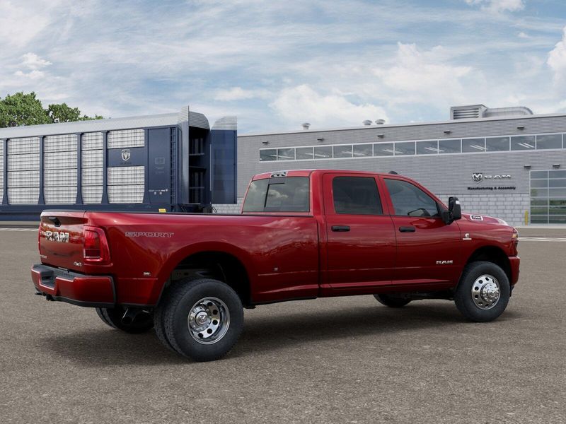 New 2027 RAM 3500 Big HornImage 4