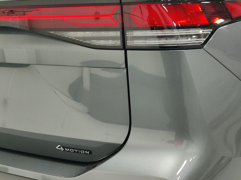 Used 2025 Volkswagen Tiguan S 4-Motion AWDImage 4