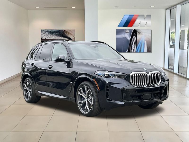 2025 BMW X5 xDrive50eImage 3