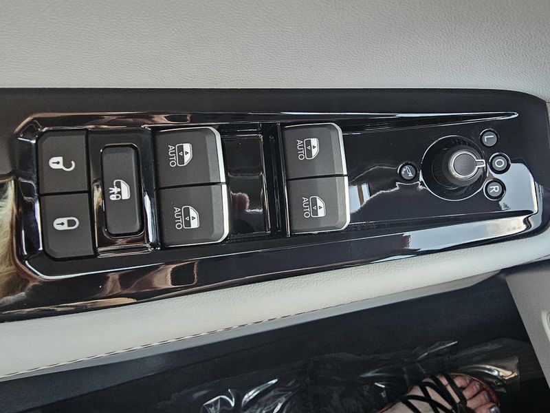 2025 Jeep Wagoneer S LimitedImage 22