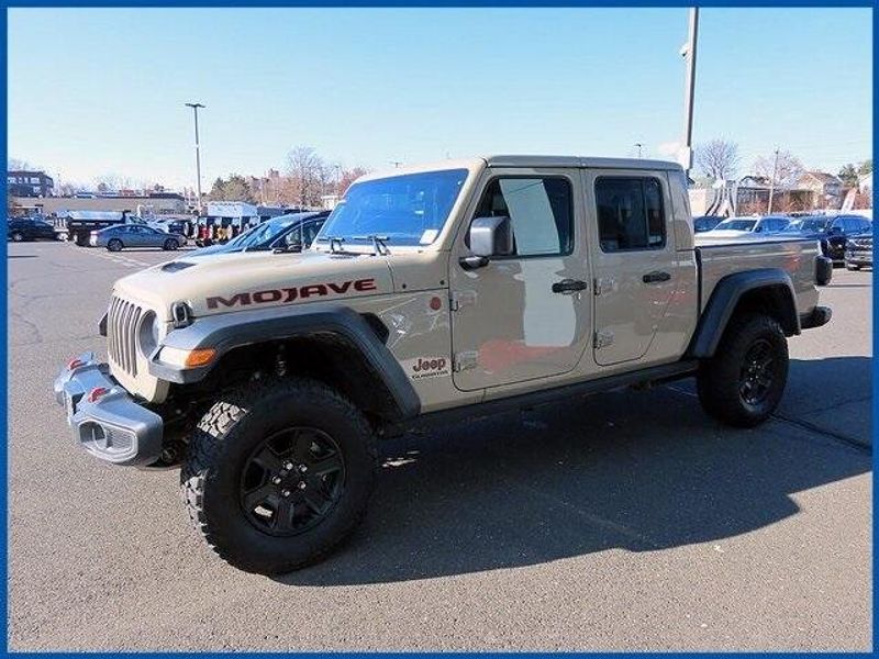 2022 Jeep Gladiator MojaveImage 1