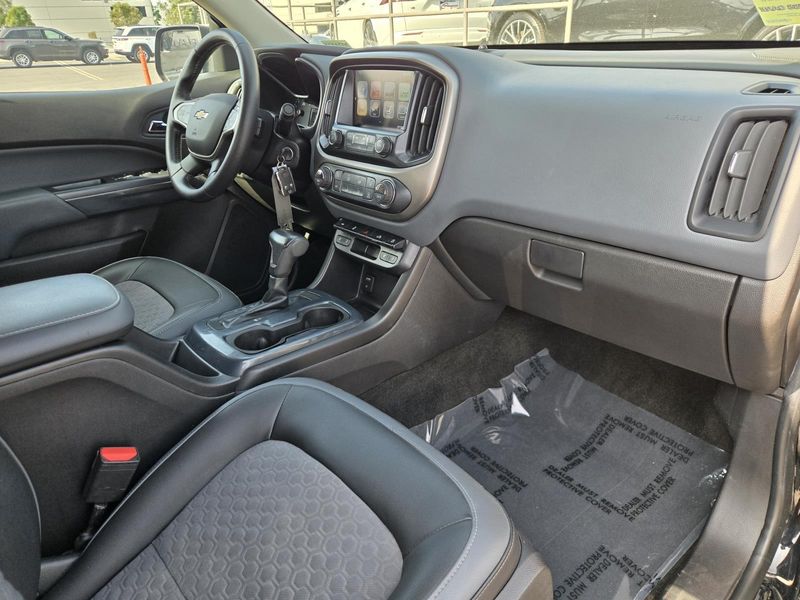 Used 2018 Chevrolet Colorado 4WD Crew Cab 128.3 Z71