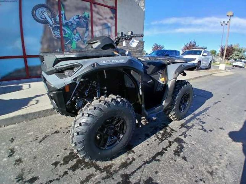 New 2025 Can-Am OUTLANDER DPS 850 