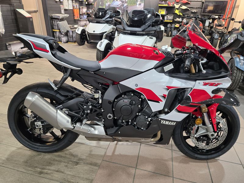 NEW 2026 YAMAHA YZFR1 70TH ANNIVERSARY EDITION Image 2