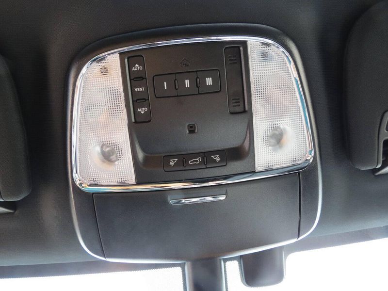 Used 2020 Jeep Grand Cherokee Limited 4x4 4dr SUVImage 20
