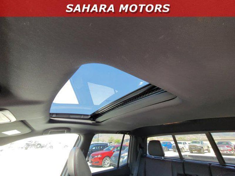 2022 Honda Ridgeline Black Edition photo 10