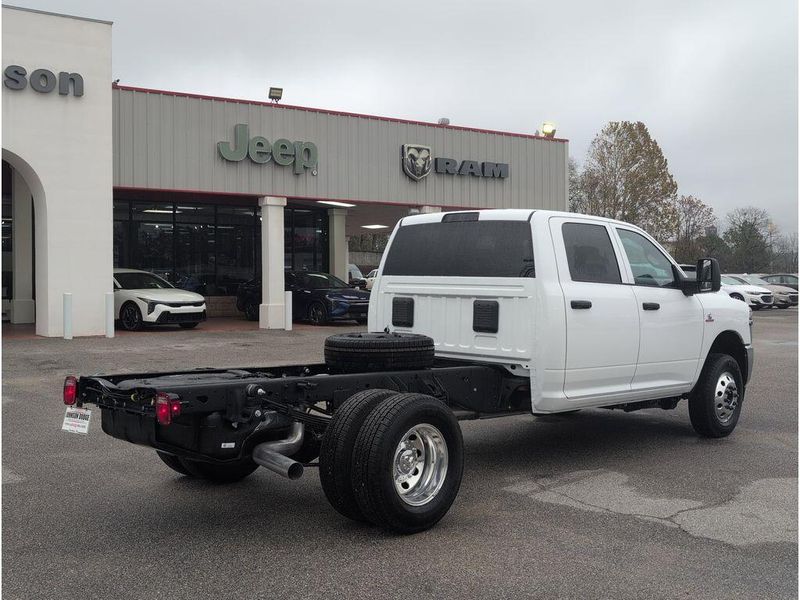 New 2026 RAM 3500 Tradesman Crew Cab Chassis 4x4 60