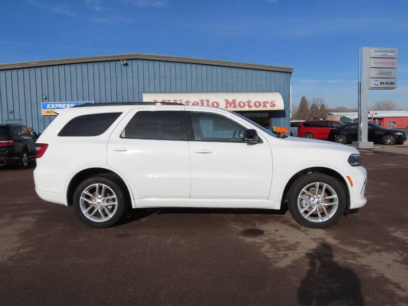 Used 2024 Dodge Durango GT Plus AWD 4dr SUVImage 1