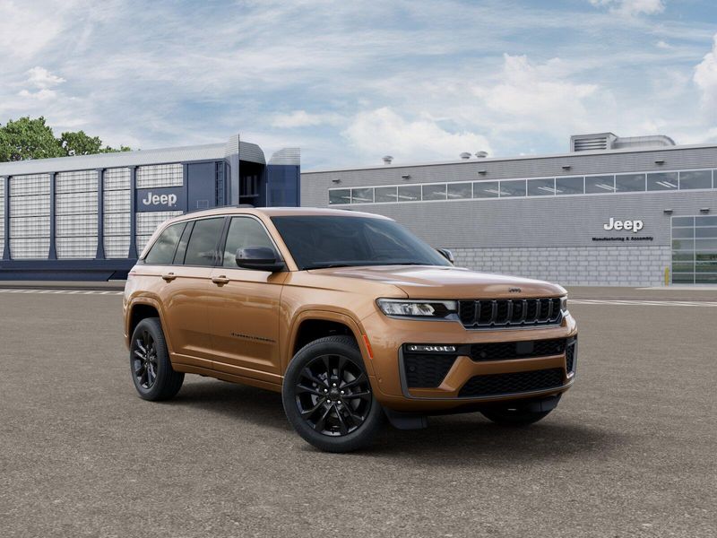 New 2026 Jeep Grand Cherokee Limited Reserve 4x4Image 5