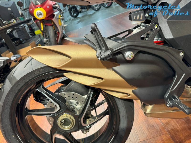 2023 MV Agusta Brutale 800 RR Image 17