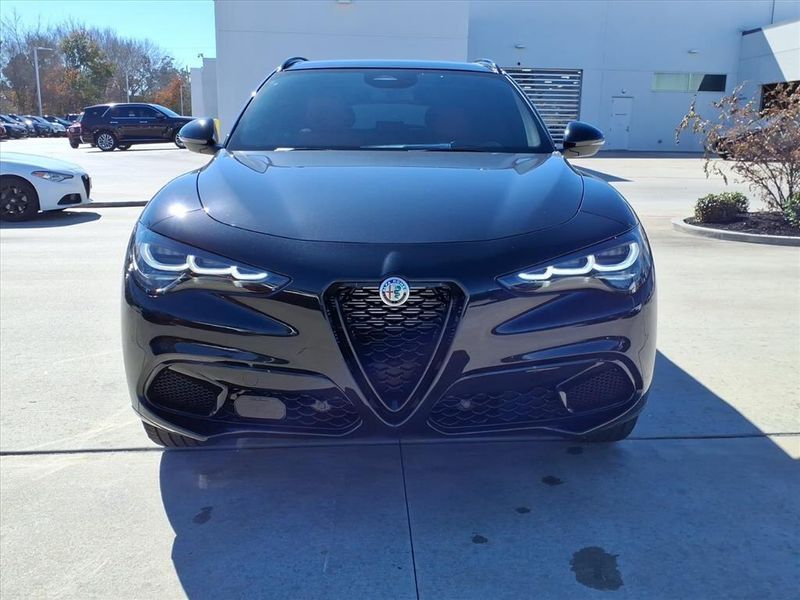 New 2026 Alfa Romeo Stelvio AwdImage 4