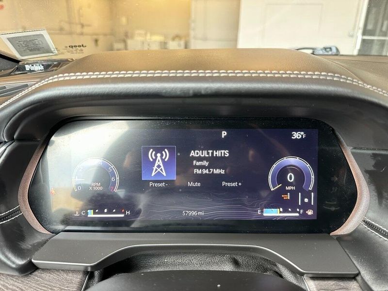 2021 Jeep Grand Cherokee L OverlandImage 37