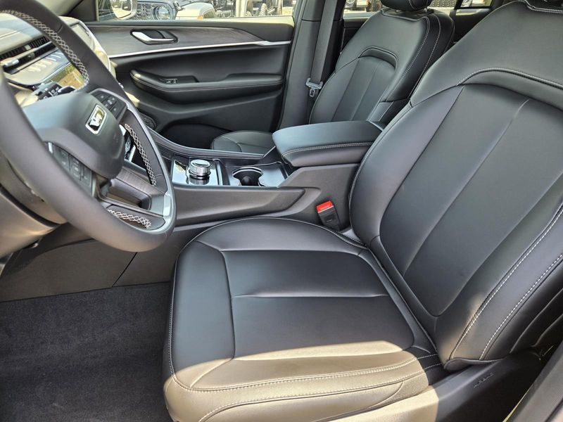 New 2026 Jeep Grand Cherokee Limited 4x2