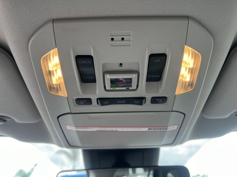Used 2023 Toyota Highlander LImage 17