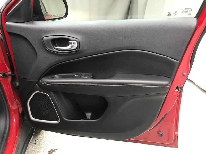 Used 2017 Jeep New Compass LatitudeImage 15