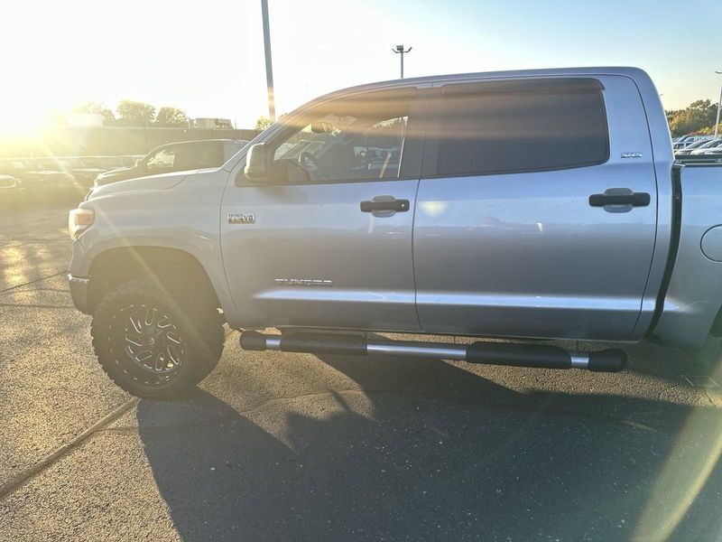 2016 Toyota Tundra SR5Image 12