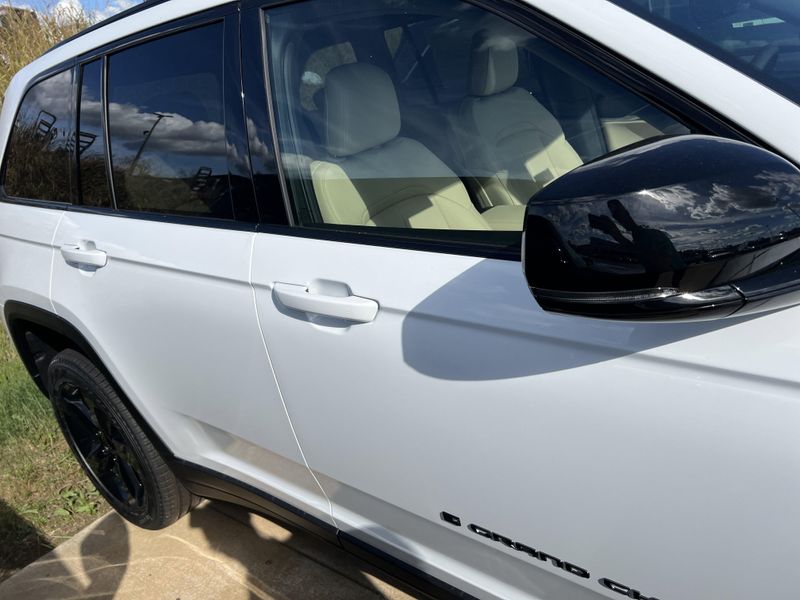 New 2025 Jeep Grand Cherokee Limited 4x4Image 5